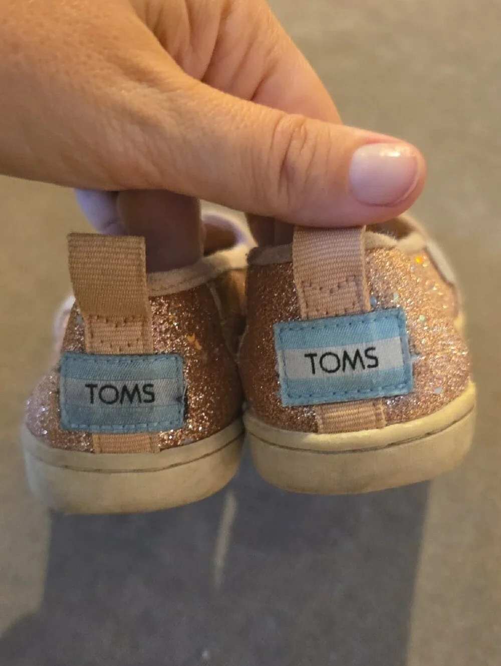 Toms Kids Glitter Slip-On Moccasins in Rose Gold